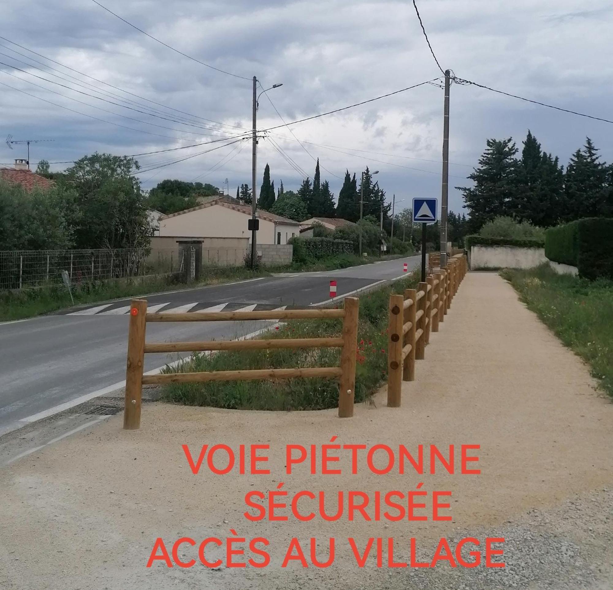 La Fee Viviane Et Michel L'Enchanteur Robion en Luberon Exterior foto
